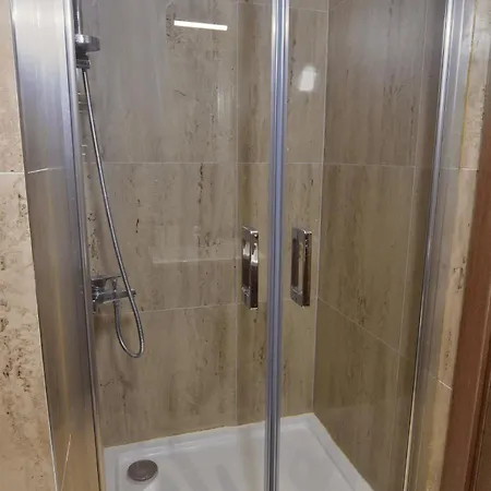 아파트 Quiet & Cozy Private 1-bedroom 이스탄불